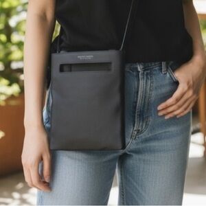 NWT $2520 Bottega Veneta Leather Messenger Bag Black